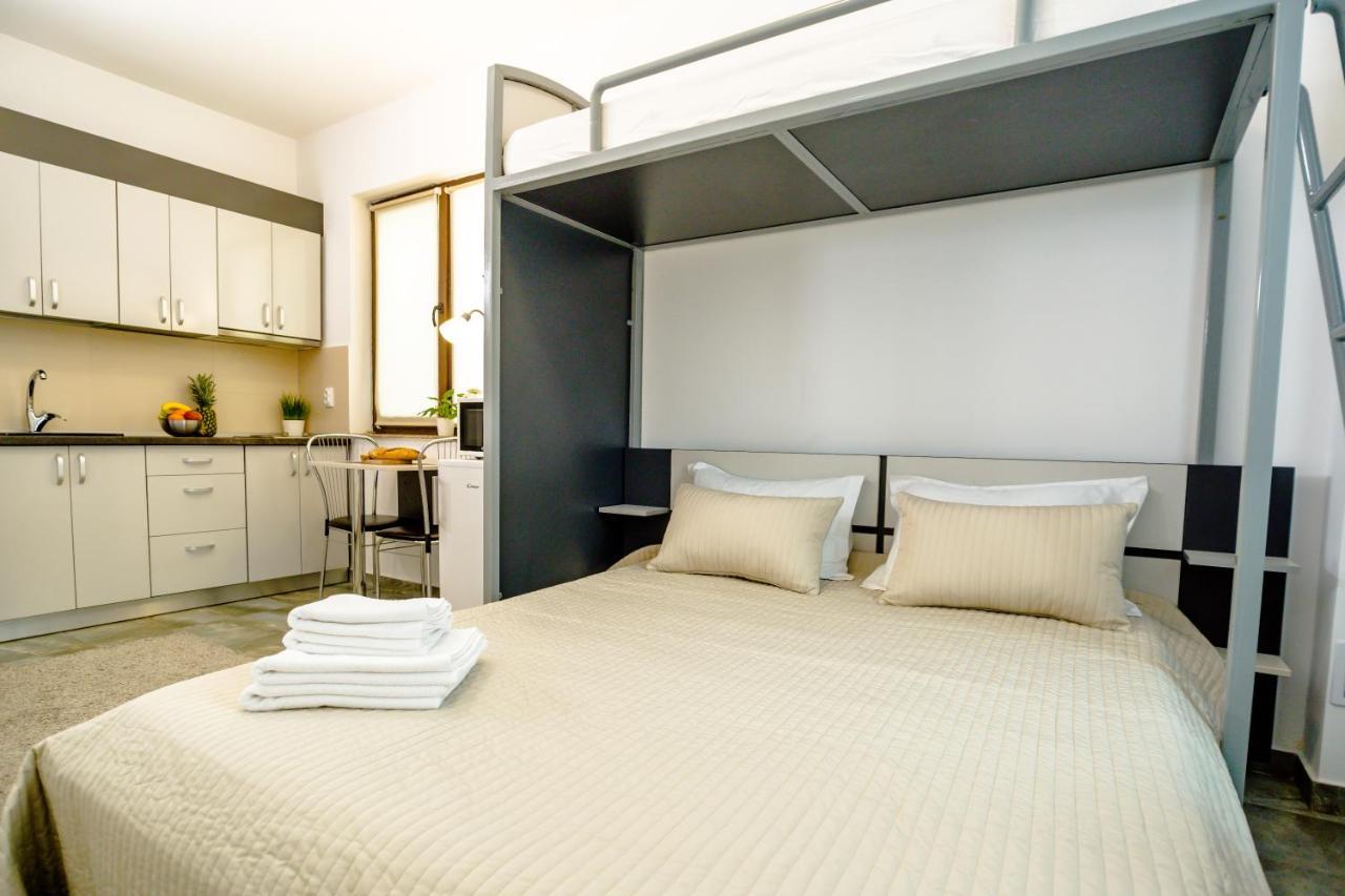 Conceptht Regim Hotelier Iasi Eksteriør billede